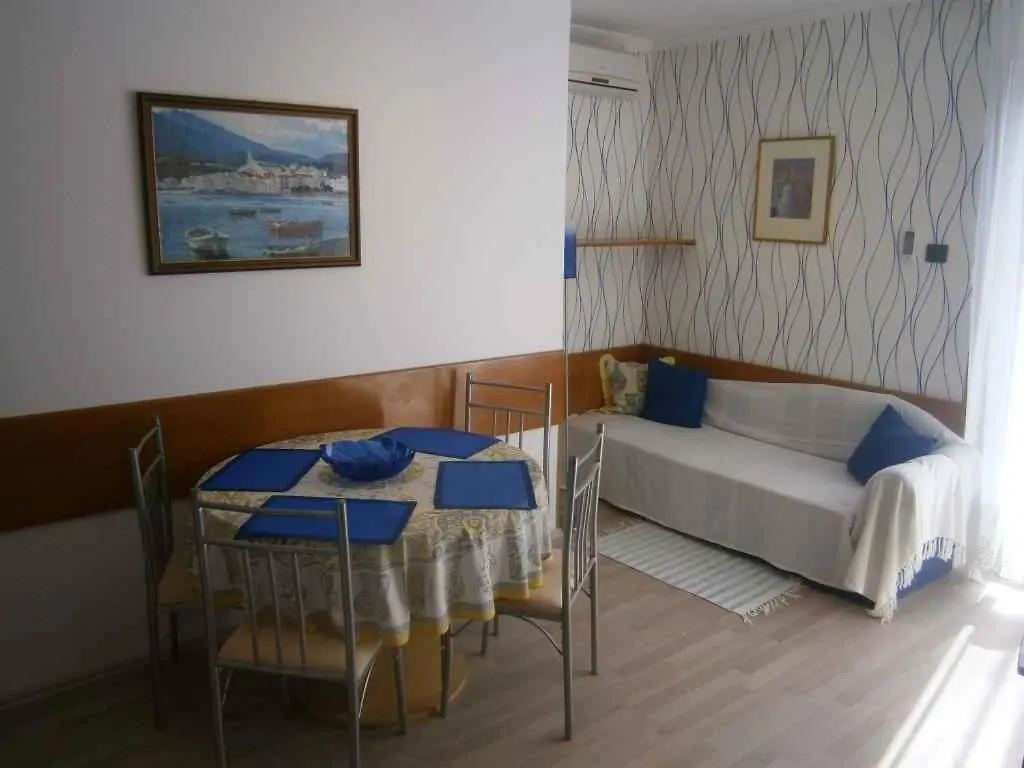 Apartments In Novi Vinodolski 15388 Croatia