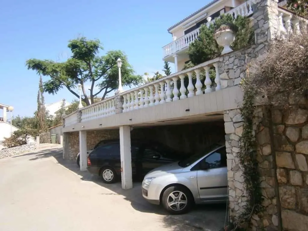 Apartments In Novi Vinodolski 15388