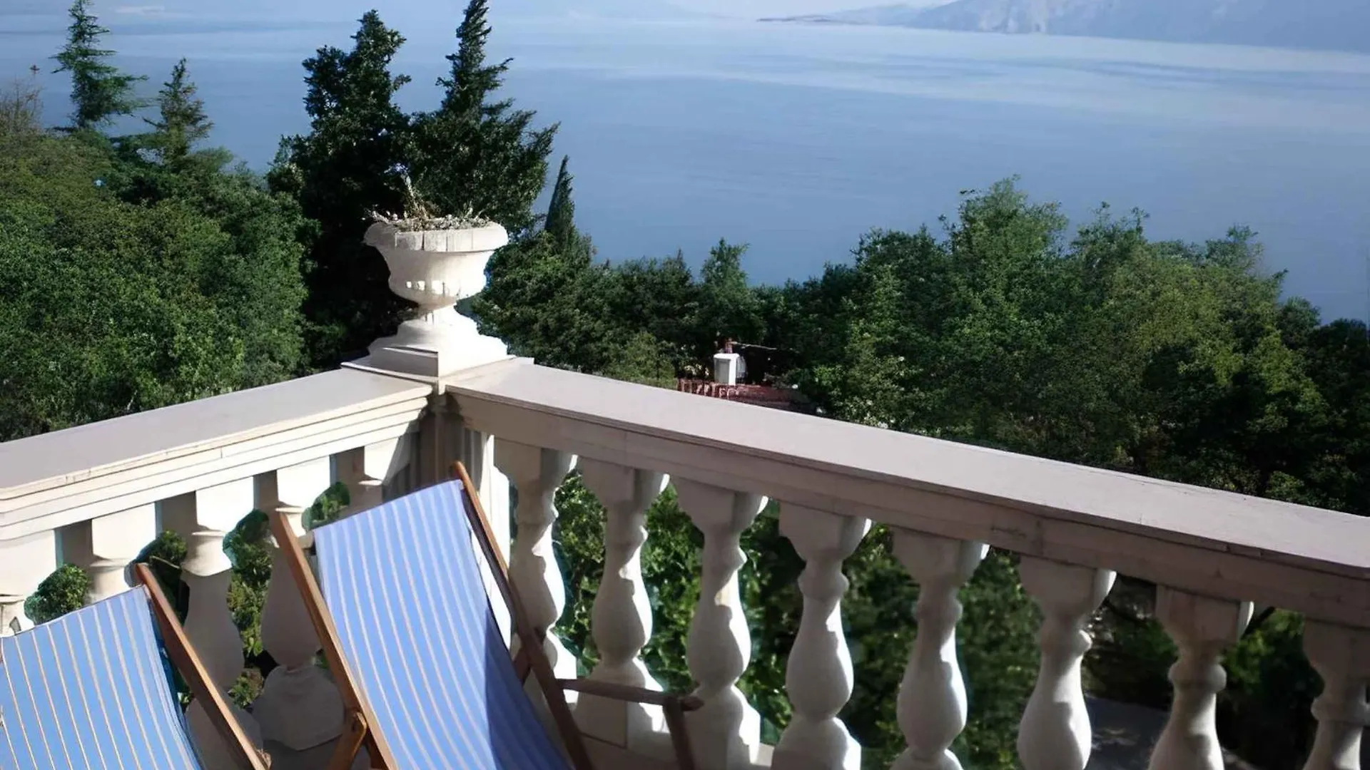Apartments In Novi Vinodolski 15388 Croatia