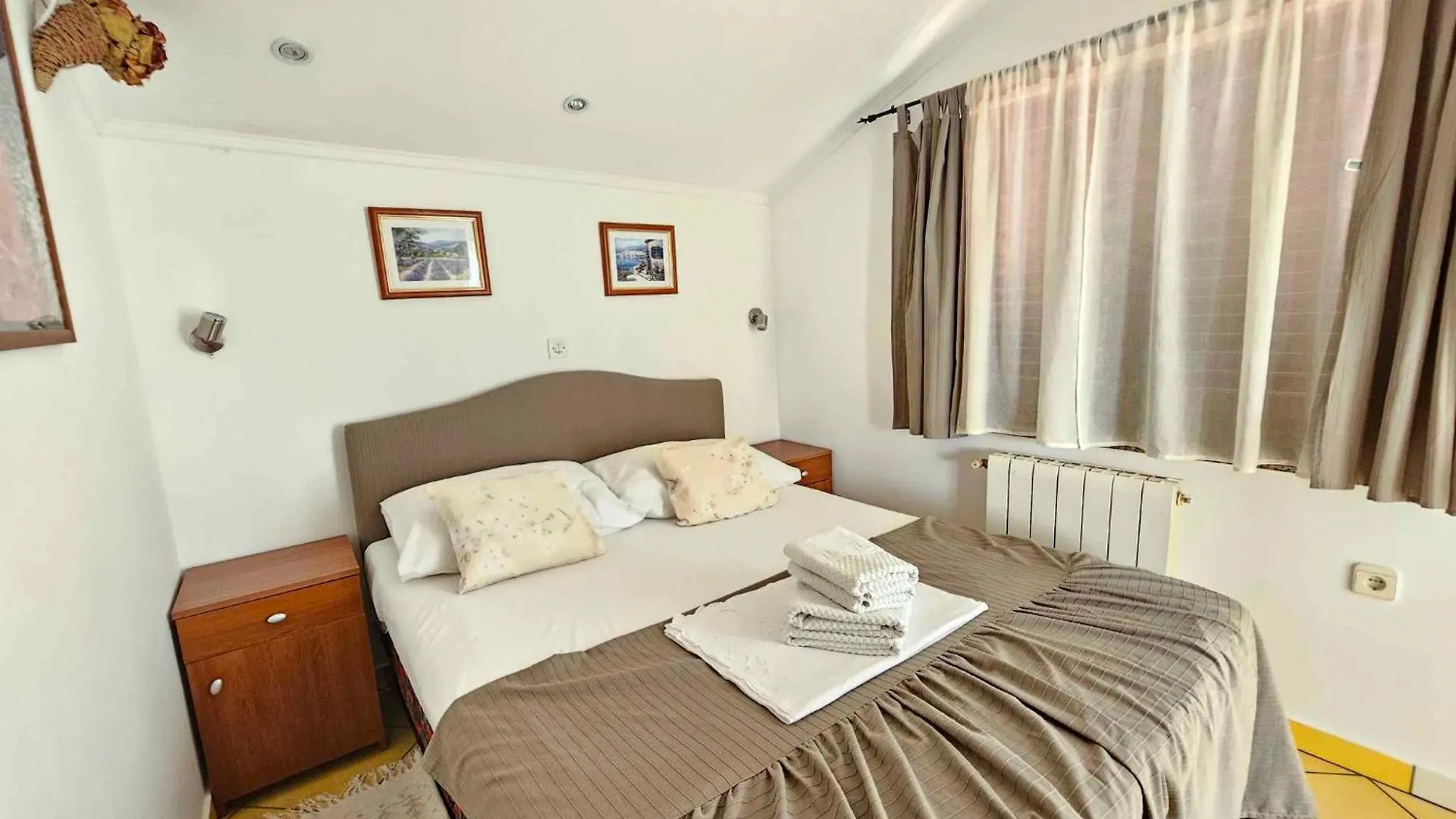 Apartments In Novi Vinodolski 15388 Croatia