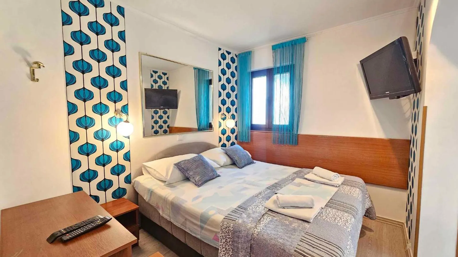 Apartments In Novi Vinodolski 15388 Croatia