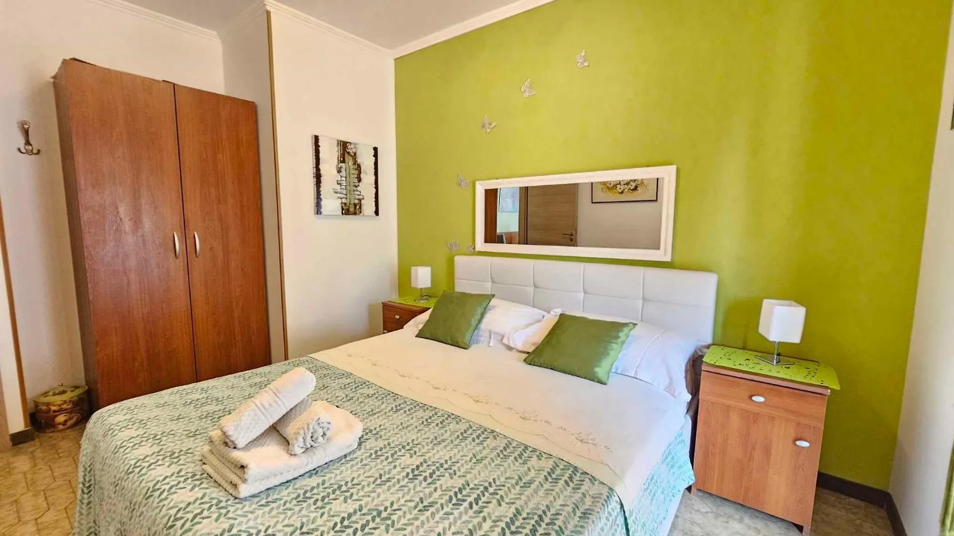 Apartments In Novi Vinodolski 15388